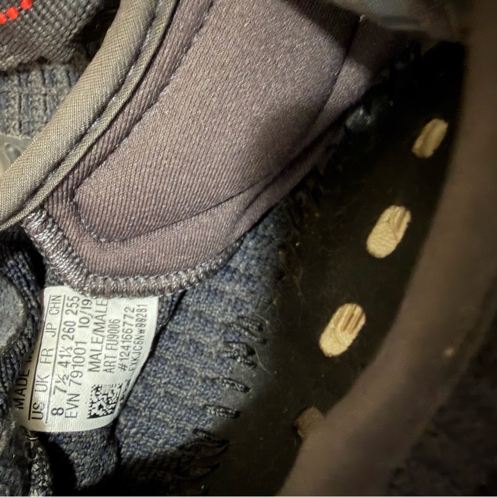 Adidas Yeezy Sneaker